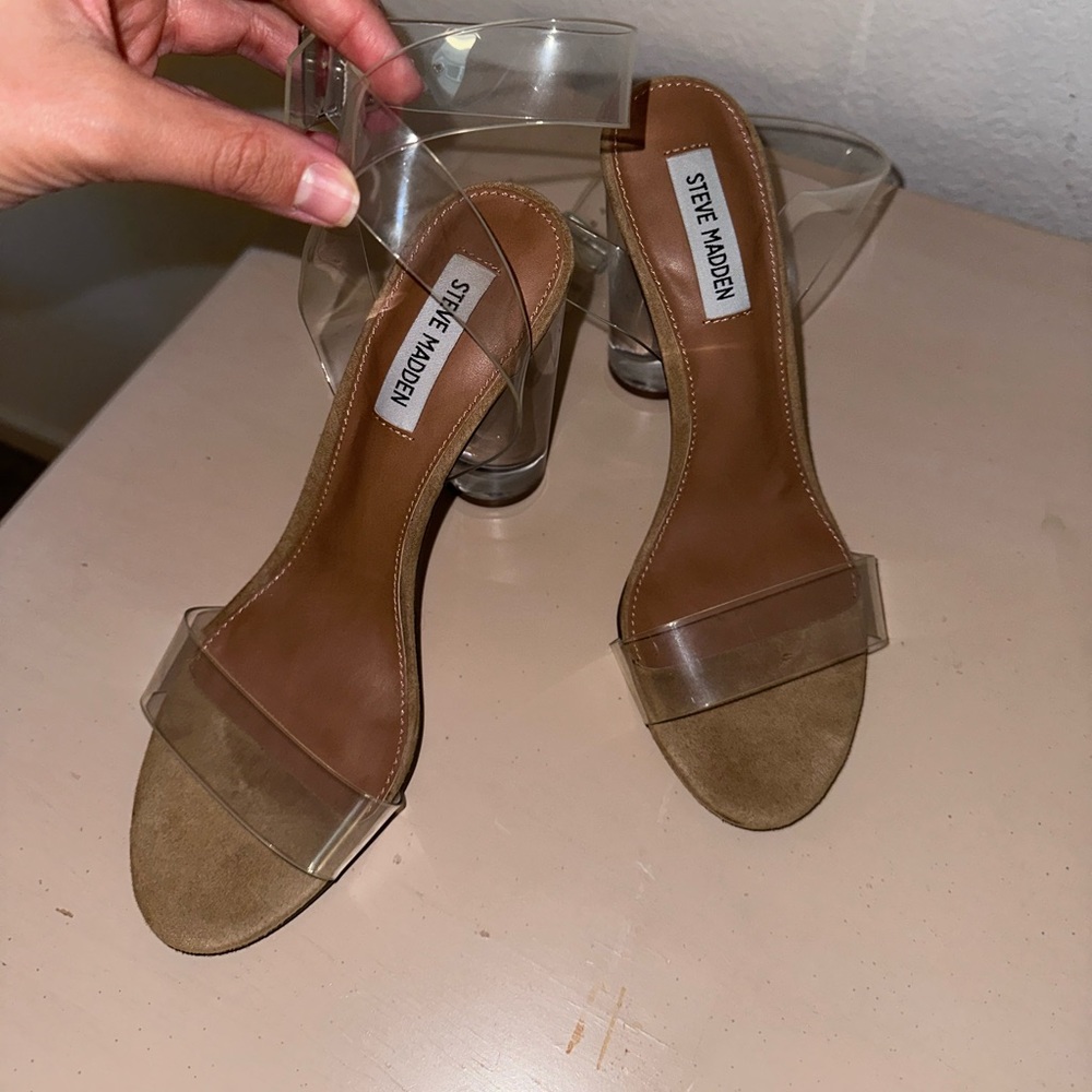 Steve Madden size 8 clear/ nude